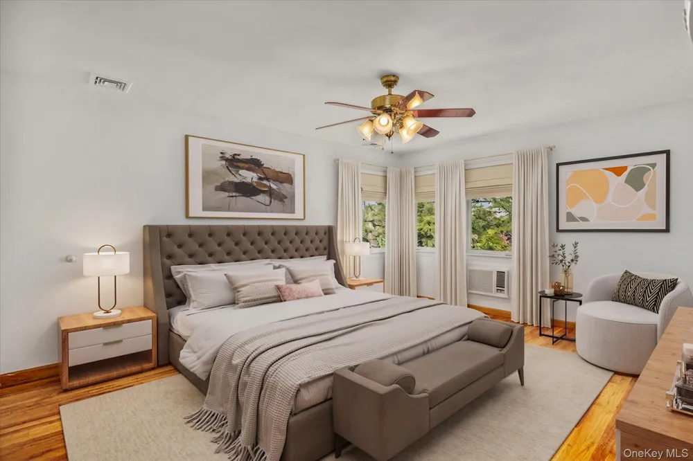 228 Robby Lane Manhasset Hills, NY 11040