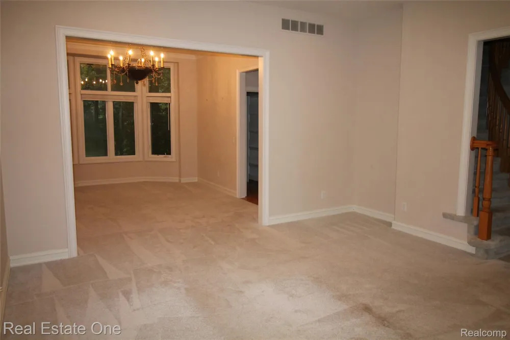 3417 Hidden Oaks Lane West Bloomfield Charter Township, MI 48324