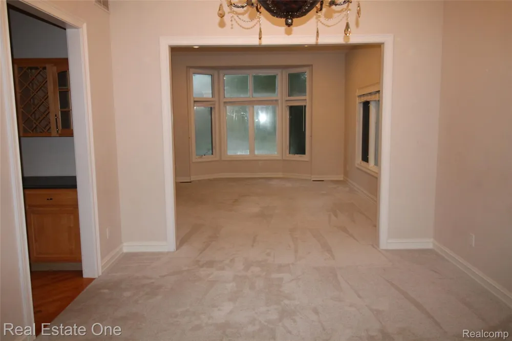 3417 Hidden Oaks Lane West Bloomfield Charter Township, MI 48324