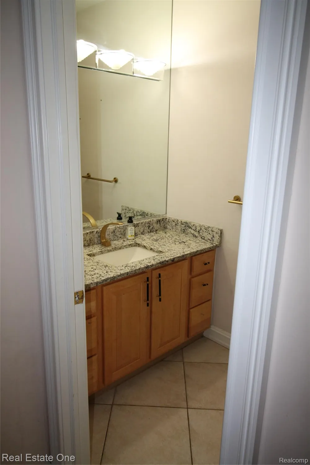 3417 Hidden Oaks Lane West Bloomfield Charter Township, MI 48324