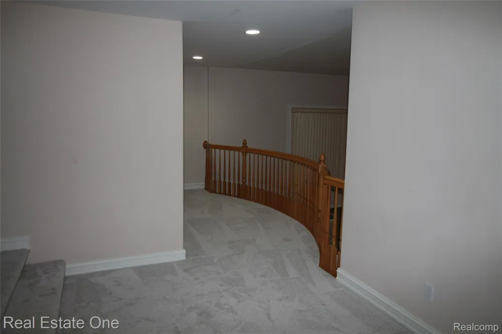 3417 Hidden Oaks Lane West Bloomfield Charter Township, MI 48324