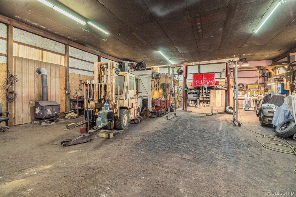 7031 Munsell Road Iosco Township, MI 48843