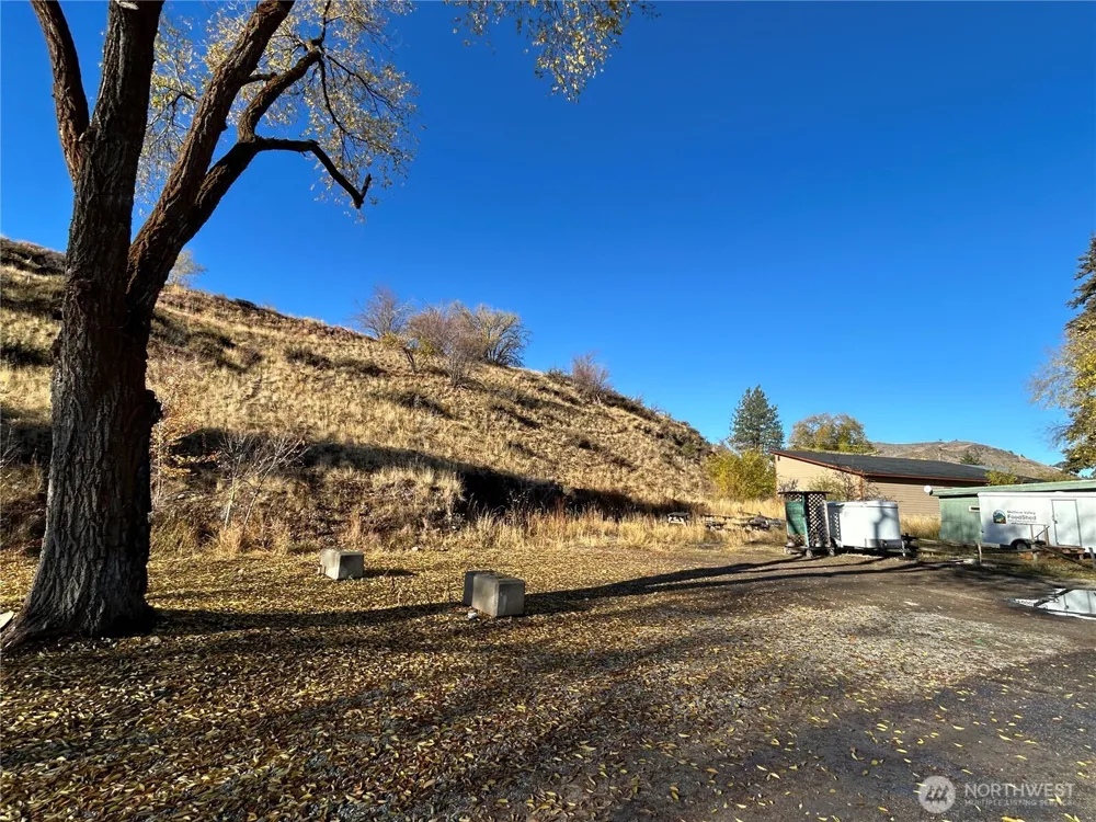 136 Johnson Street Twisp, WA 98856