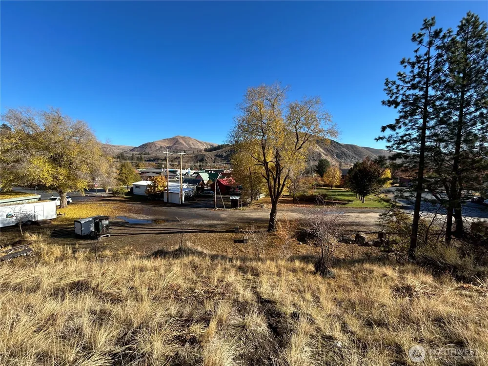 136 Johnson Street Twisp, WA 98856