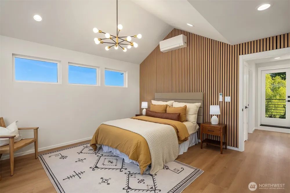 9739 12th Avenue NW Seattle, WA 98117