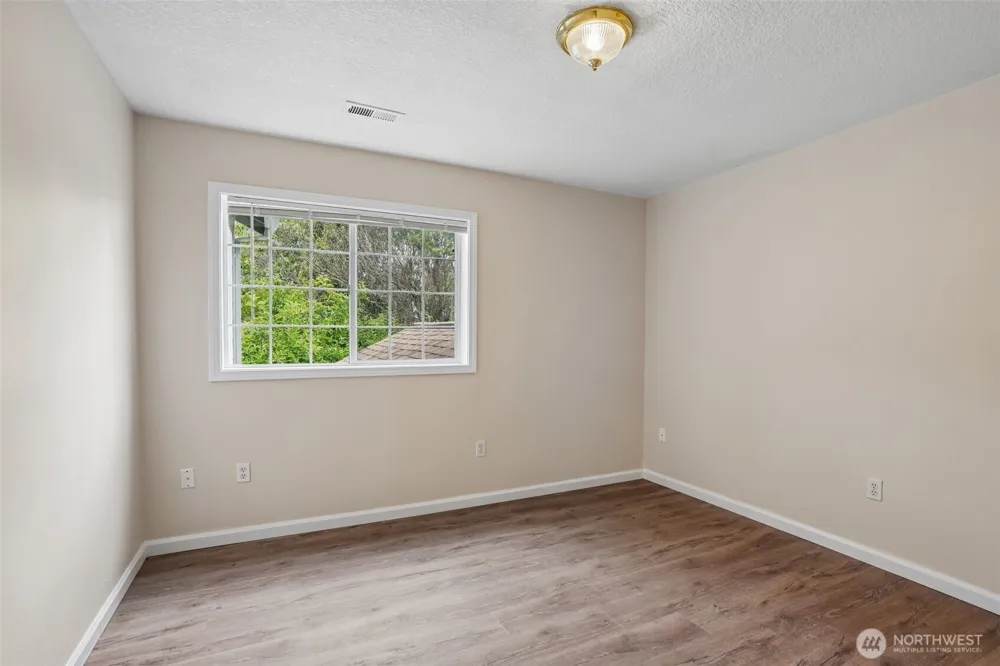 2111 NW Willow Drive Camas, WA 98607
