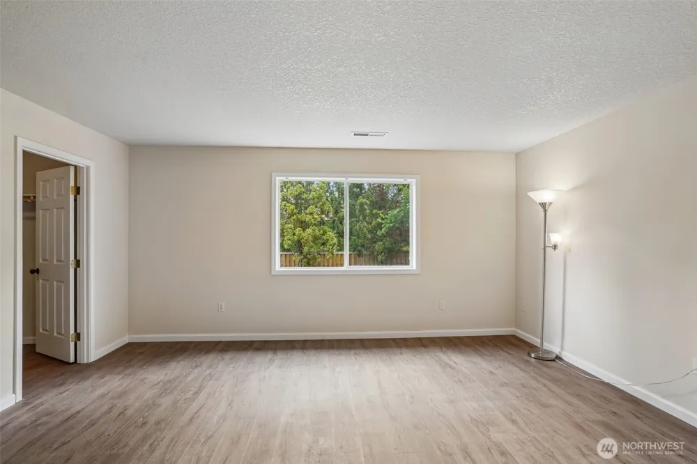 2111 NW Willow Drive Camas, WA 98607