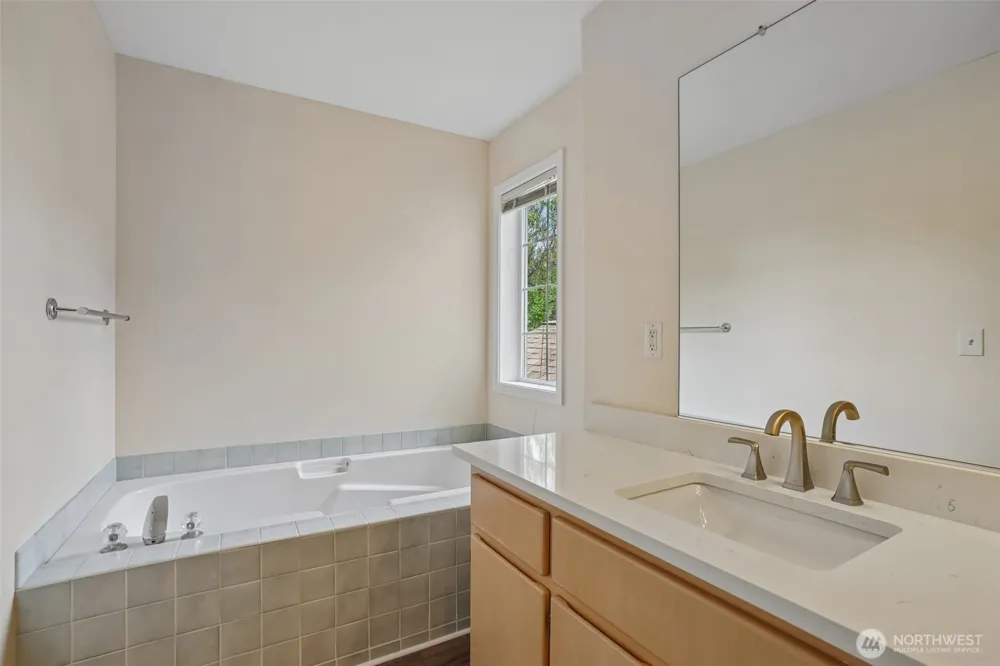 2111 NW Willow Drive Camas, WA 98607