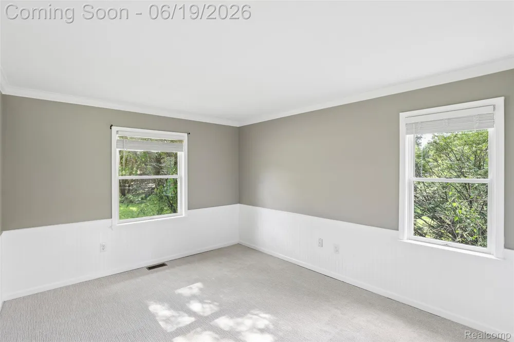 9787 York Woods Drive York Charter Township, MI 48176