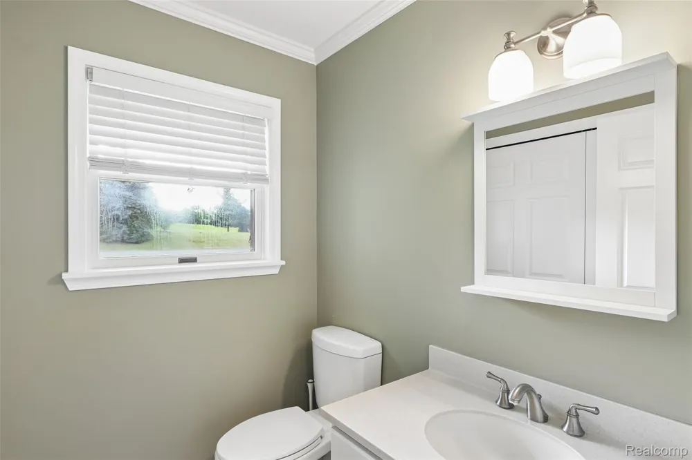 9787 York Woods Drive York Charter Township, MI 48176