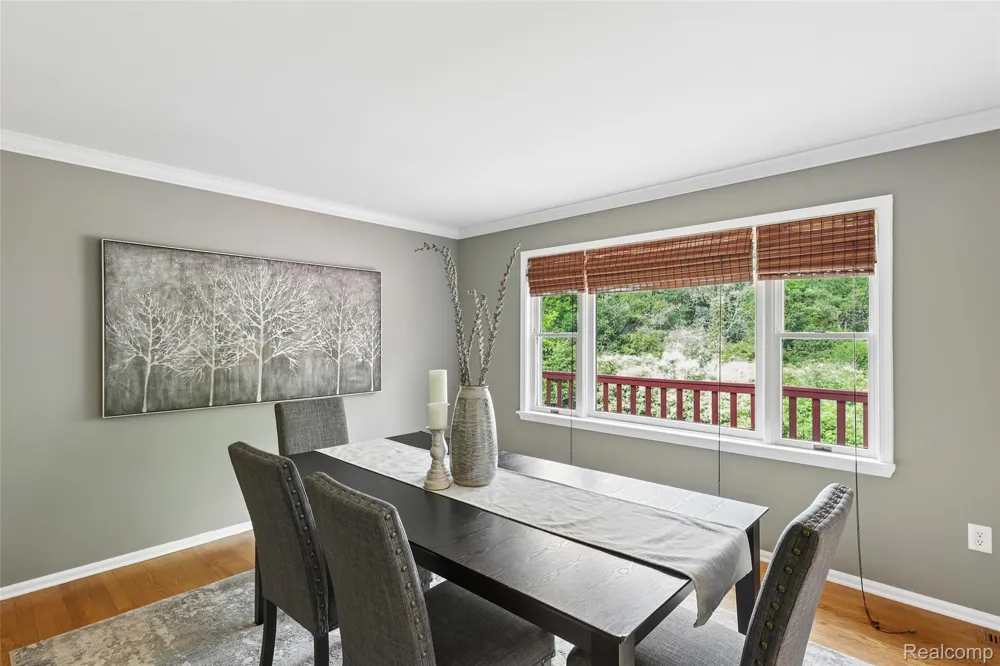 9787 York Woods Drive York Charter Township, MI 48176