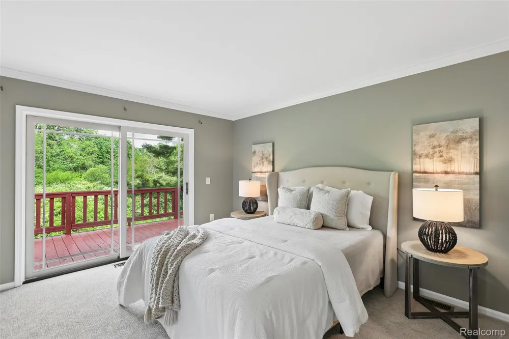 9787 York Woods Drive York Charter Township, MI 48176