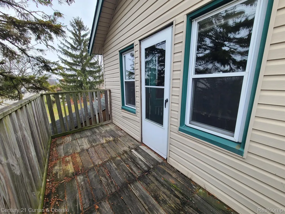 1374 HANFORD #2 AVENUE Lincoln Park City, MI 48146