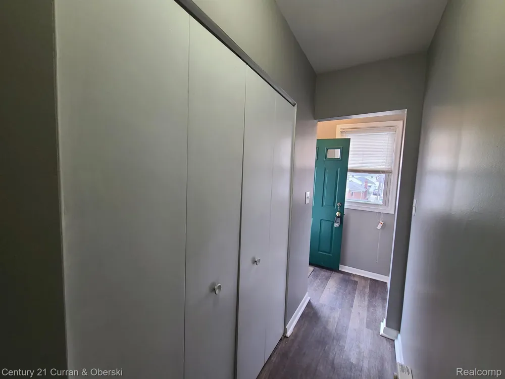 1374 HANFORD #2 AVENUE Lincoln Park City, MI 48146