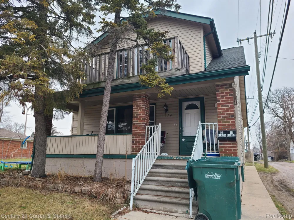 1374 HANFORD #2 AVENUE Lincoln Park City, MI 48146