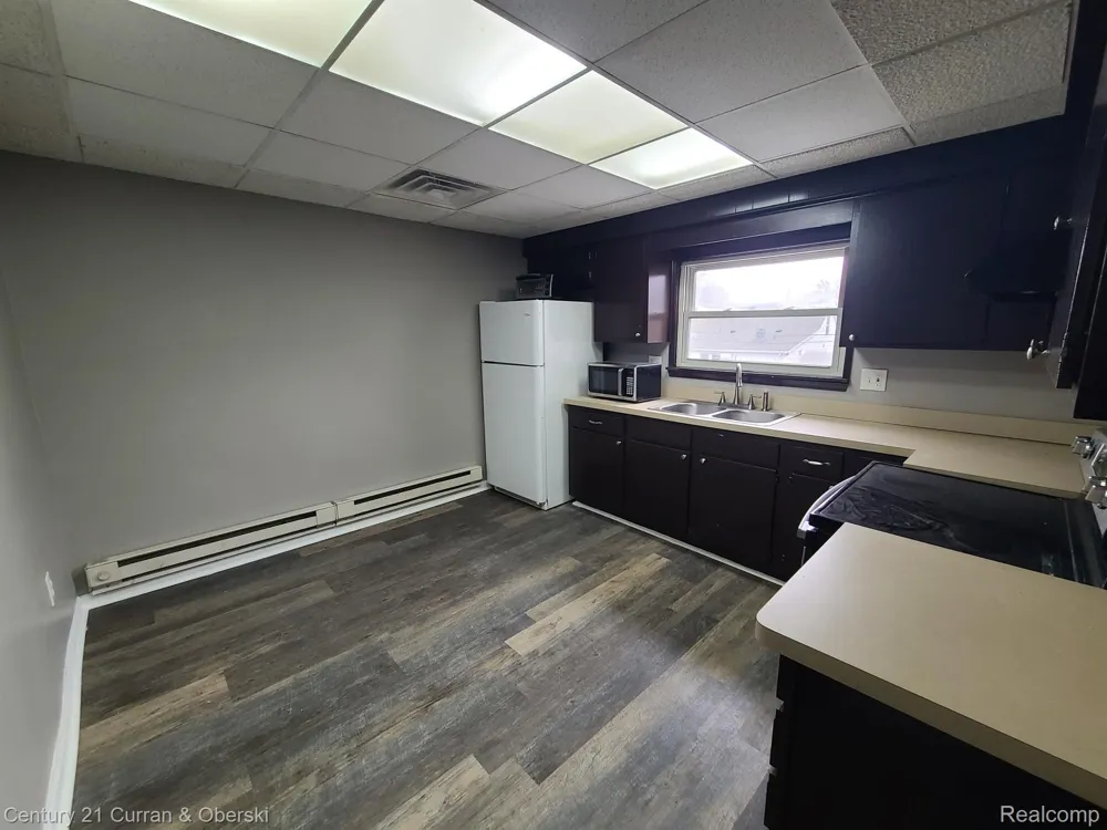 1374 HANFORD #2 AVENUE Lincoln Park City, MI 48146