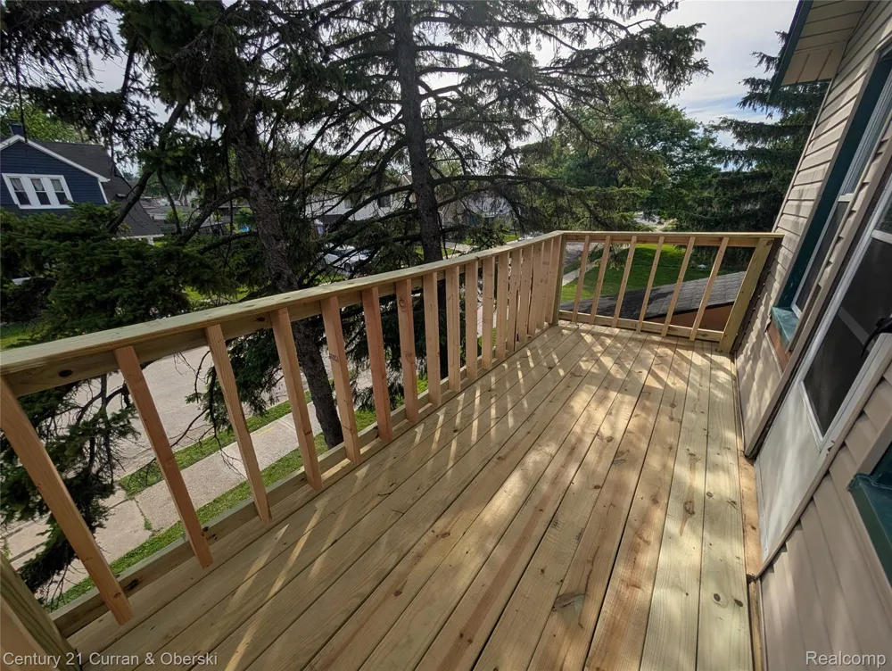 1374 HANFORD #2 AVENUE Lincoln Park City, MI 48146