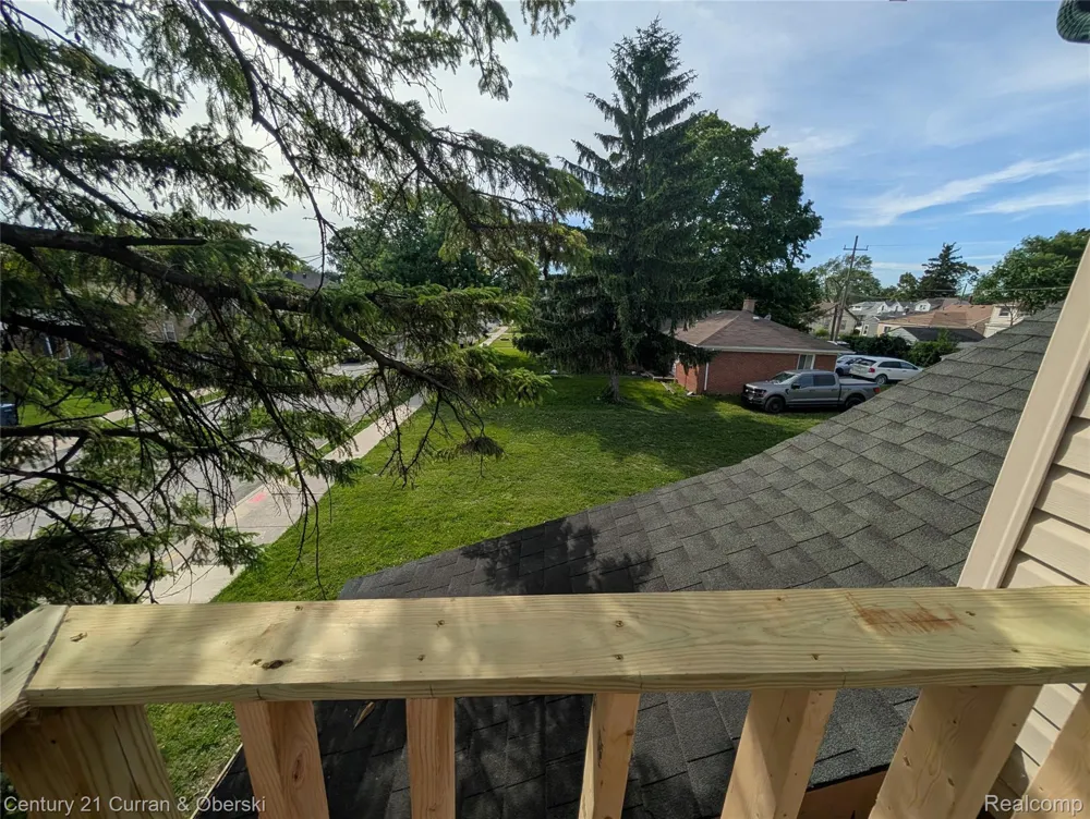 1374 HANFORD #2 AVENUE Lincoln Park City, MI 48146