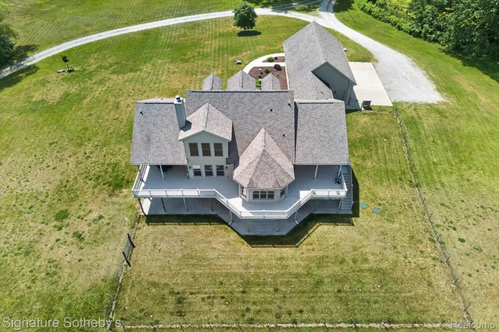 12700 Shaffer Road Springfield Charter Township, MI 48350