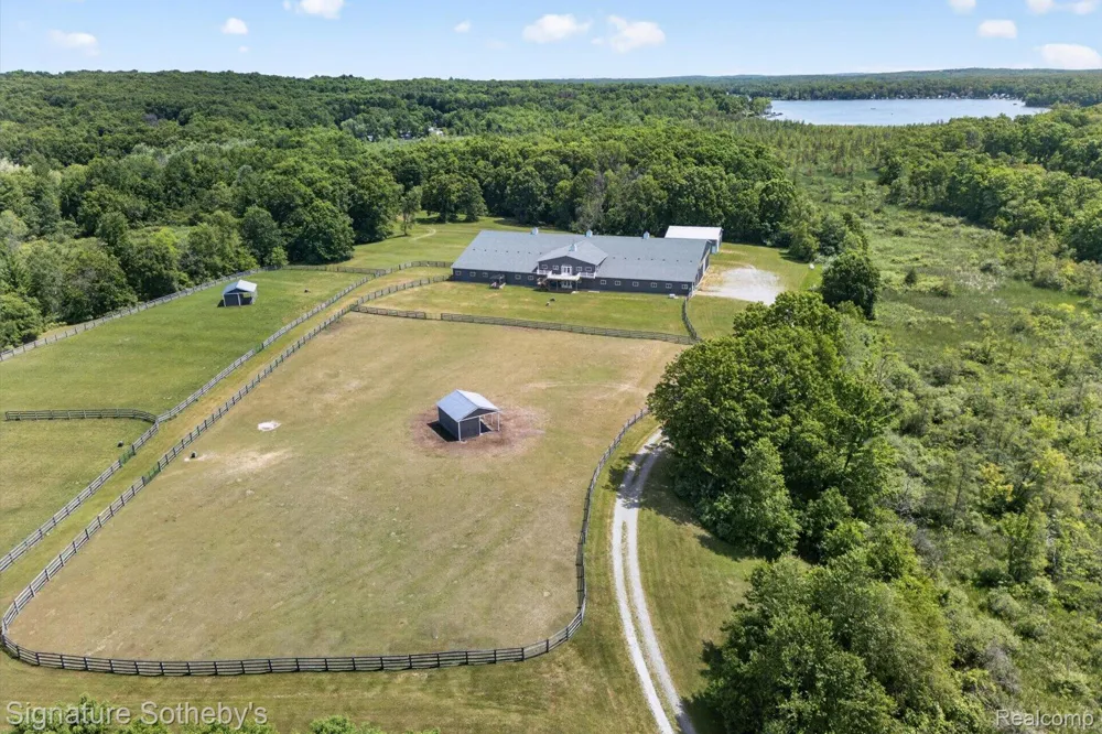 12700 Shaffer Road Springfield Charter Township, MI 48350