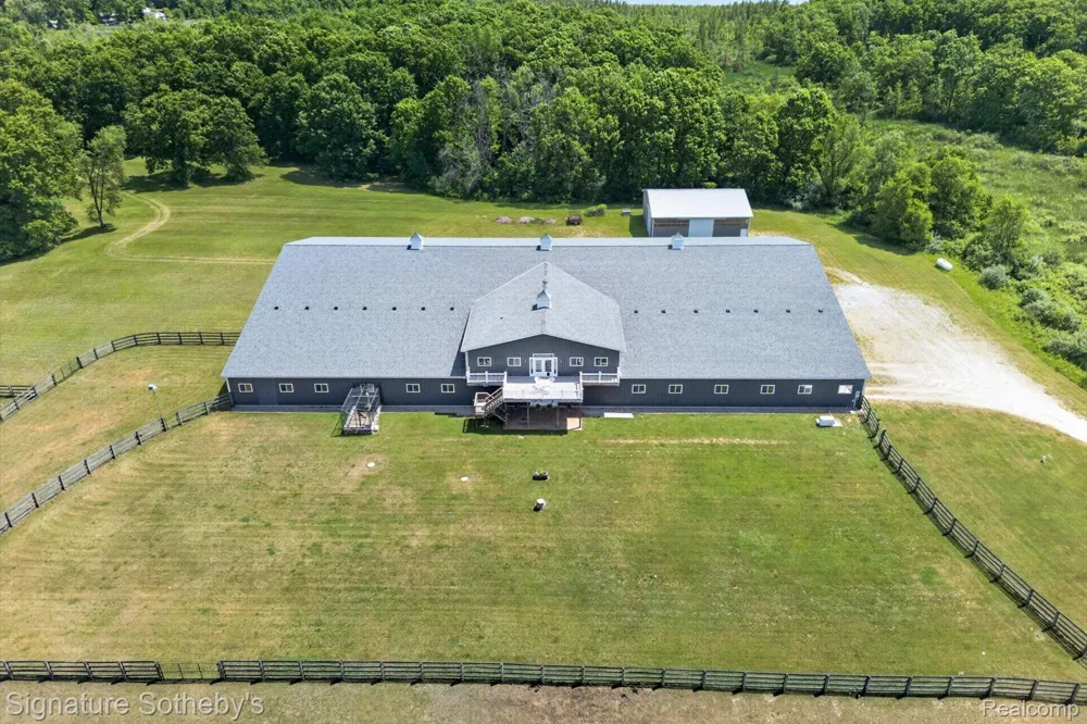 12700 Shaffer Road Springfield Charter Township, MI 48350