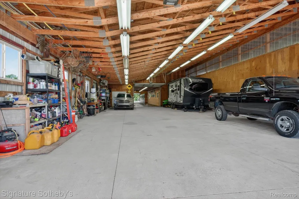 12700 Shaffer Road Springfield Charter Township, MI 48350
