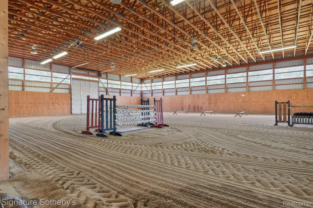 12700 Shaffer Road Springfield Charter Township, MI 48350