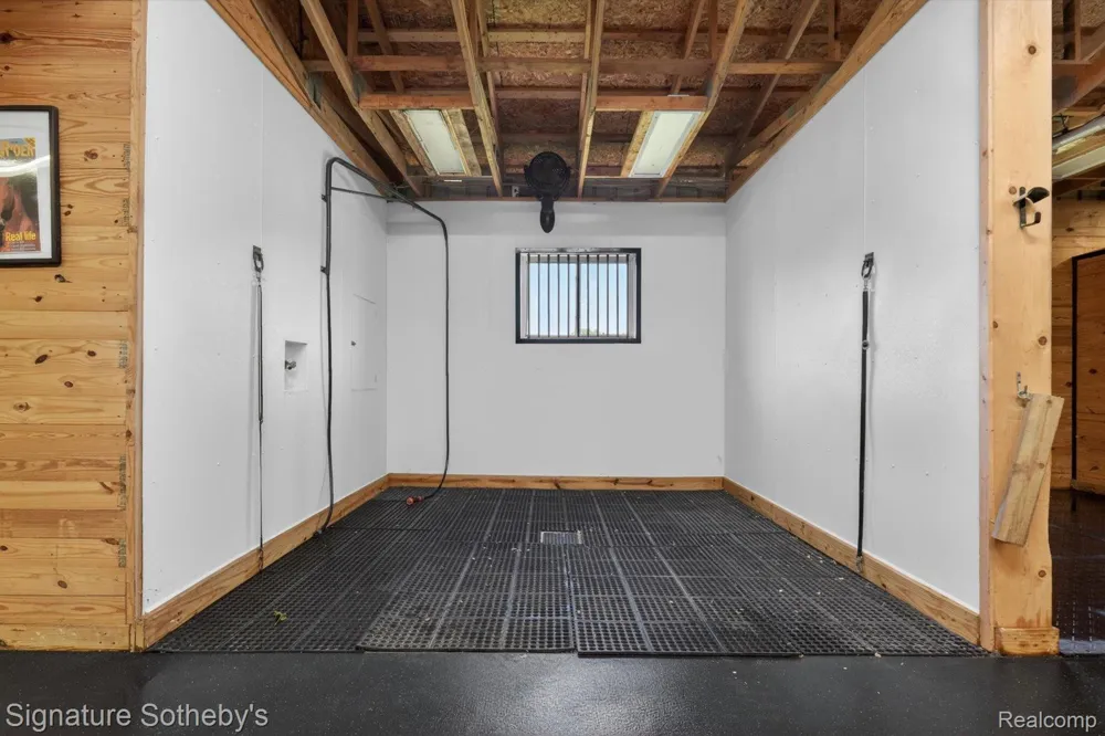 12700 Shaffer Road Springfield Charter Township, MI 48350