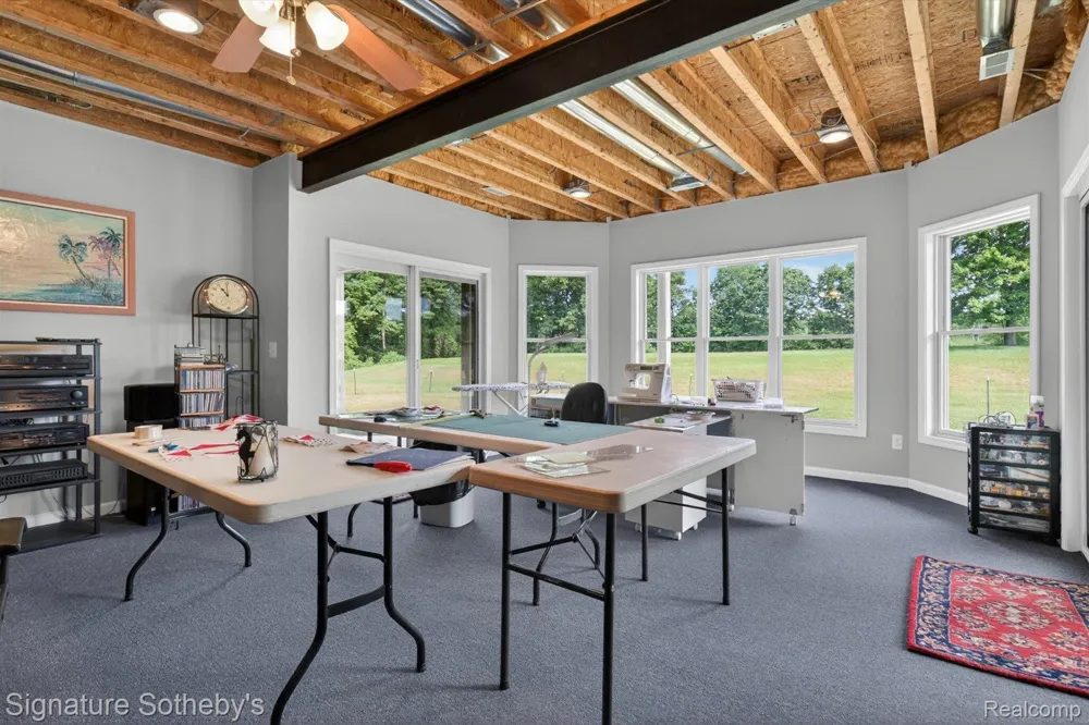 12700 Shaffer Road Springfield Charter Township, MI 48350
