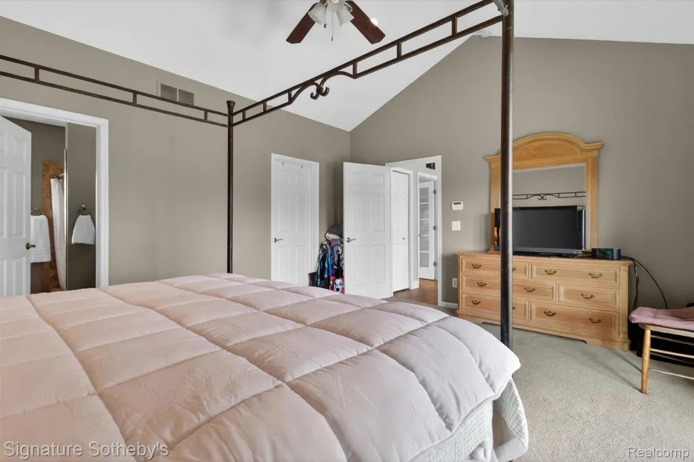 12700 Shaffer Road Springfield Charter Township, MI 48350
