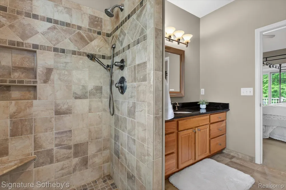 12700 Shaffer Road Springfield Charter Township, MI 48350