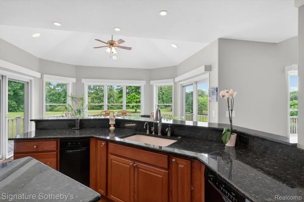 12700 Shaffer Road Springfield Charter Township, MI 48350