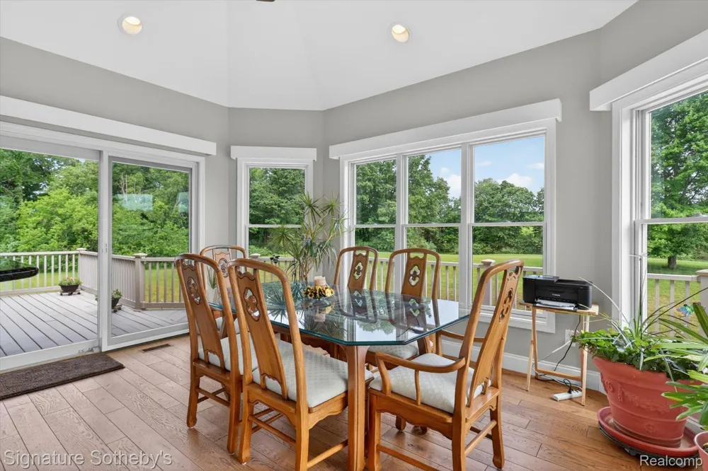 12700 Shaffer Road Springfield Charter Township, MI 48350