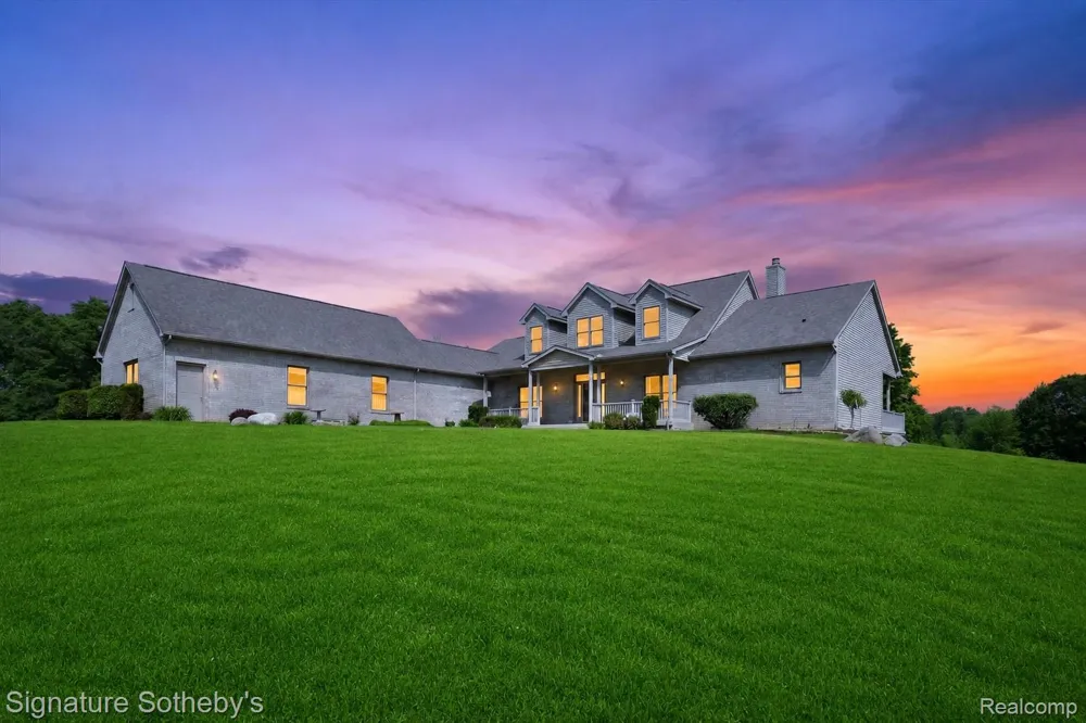 12700 Shaffer Road Springfield Charter Township, MI 48350