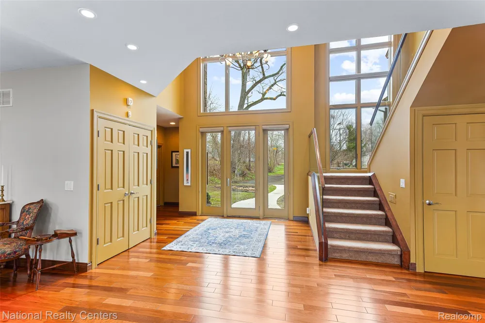 1100 Clearwater Boulevard White Lake Charter Township, MI 48386