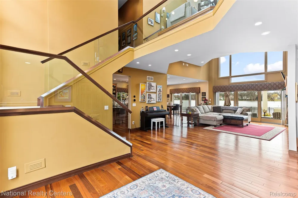 1100 Clearwater Boulevard White Lake Charter Township, MI 48386