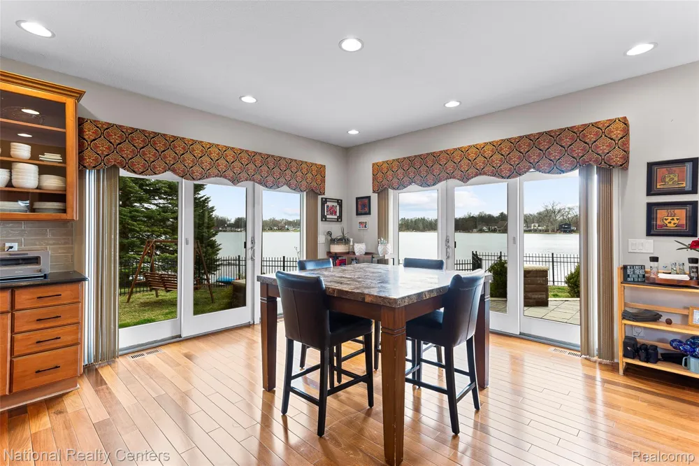 1100 Clearwater Boulevard White Lake Charter Township, MI 48386