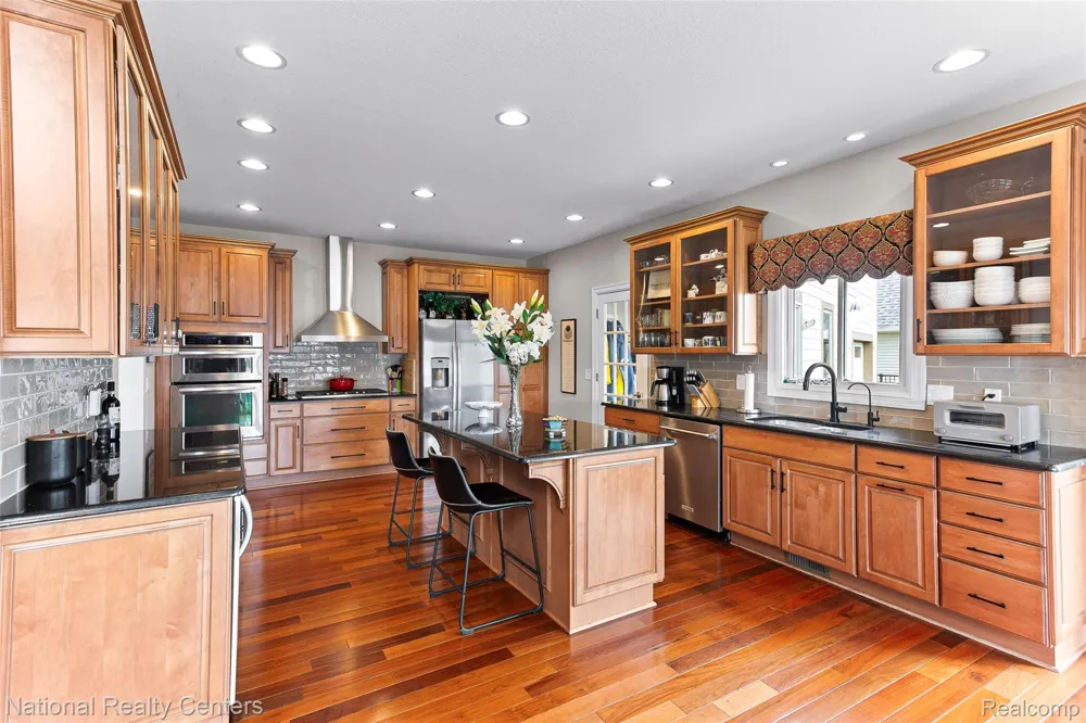 1100 Clearwater Boulevard White Lake Charter Township, MI 48386