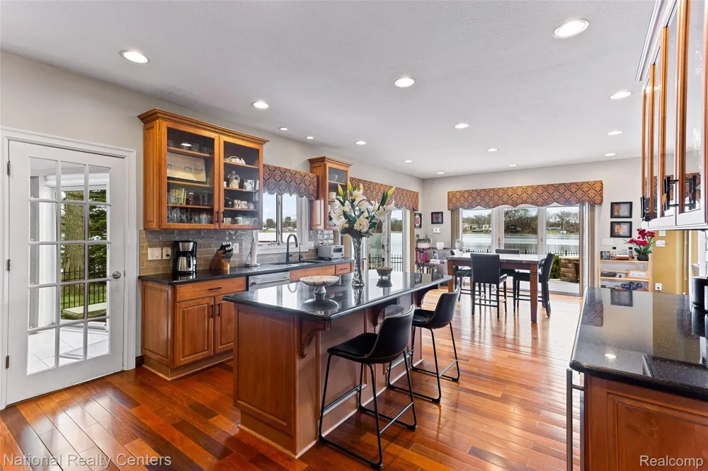 1100 Clearwater Boulevard White Lake Charter Township, MI 48386