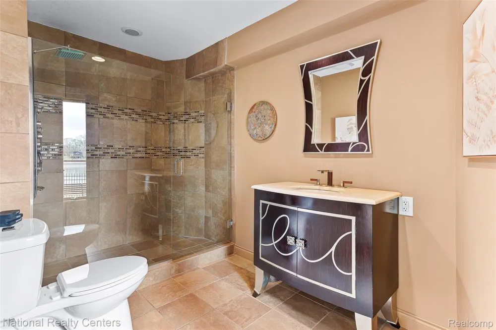 1100 Clearwater Boulevard White Lake Charter Township, MI 48386