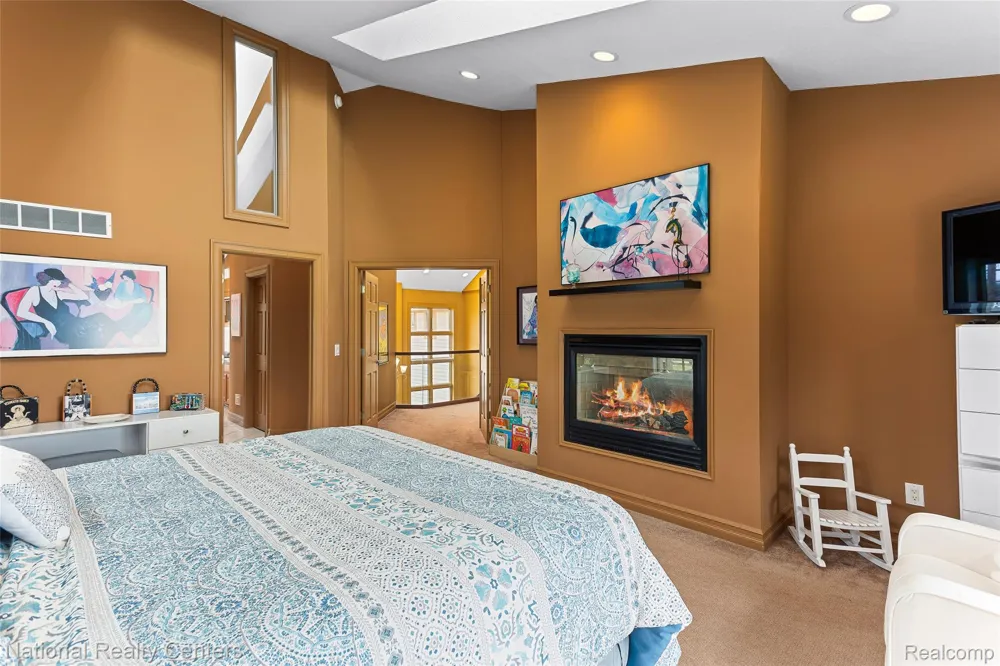 1100 Clearwater Boulevard White Lake Charter Township, MI 48386