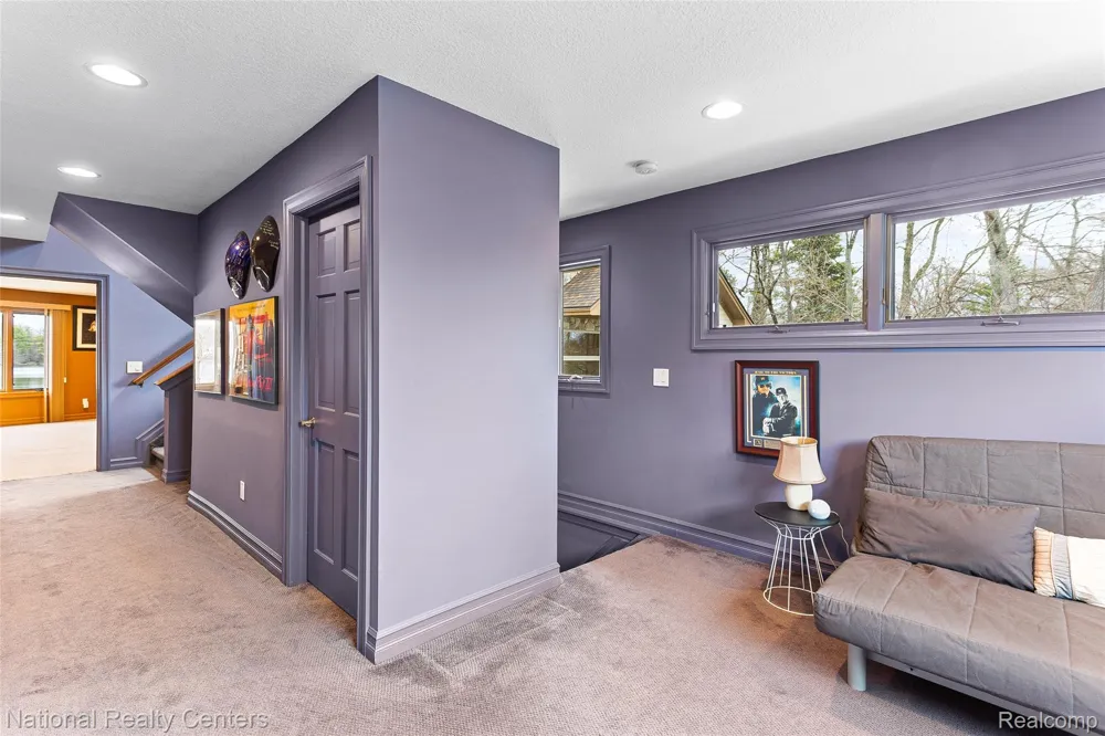 1100 Clearwater Boulevard White Lake Charter Township, MI 48386