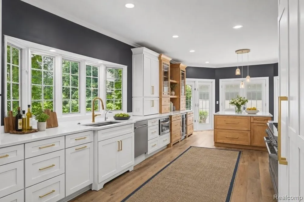5409 Bristol Parke Drive Independence Charter Township, MI 48348