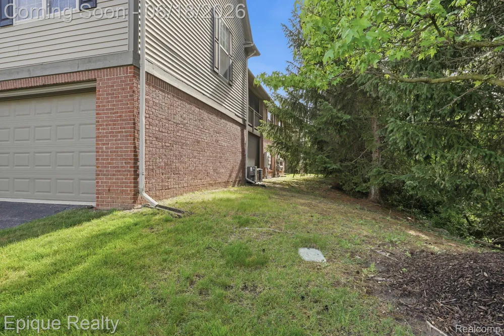 28071 Carlton Way Novi City, MI 48377