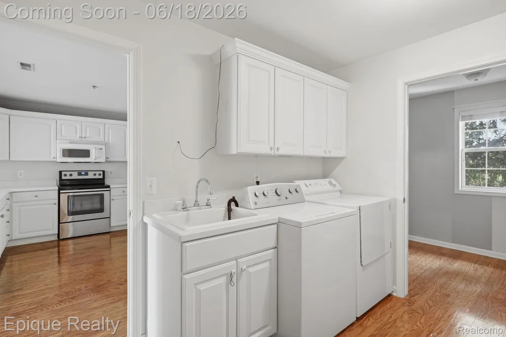 28071 Carlton Way Novi City, MI 48377
