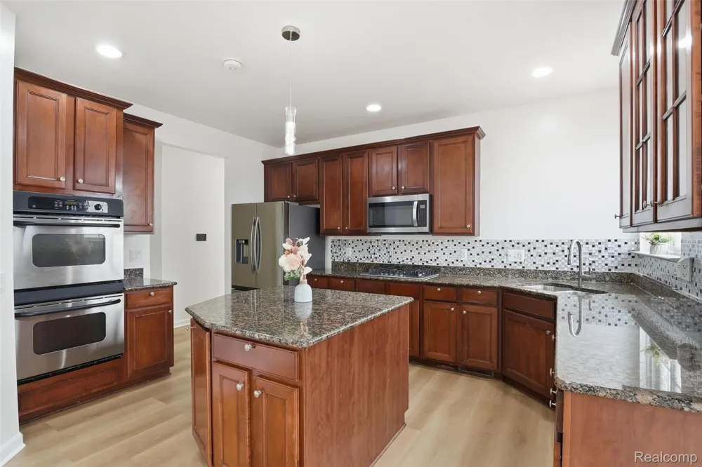 16928 Boulder Drive Northville Township, MI 48168