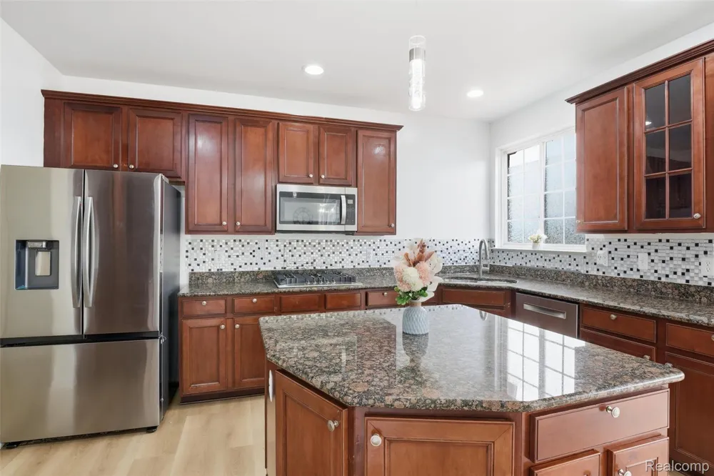 16928 Boulder Drive Northville Township, MI 48168
