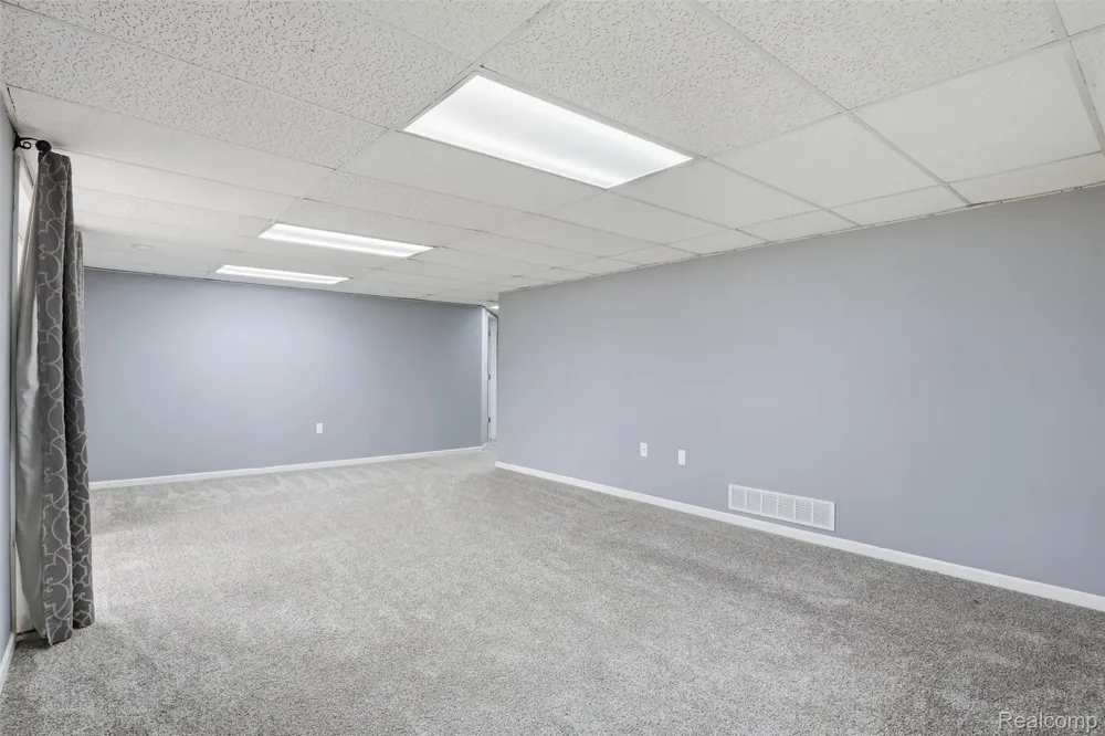 16928 Boulder Drive Northville Township, MI 48168