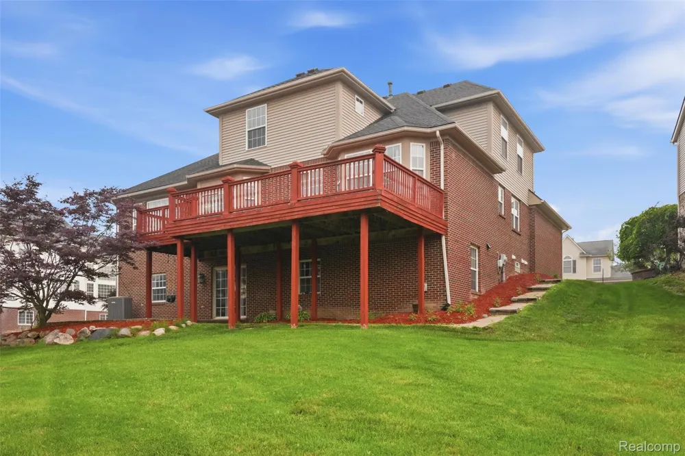 16928 Boulder Drive Northville Township, MI 48168