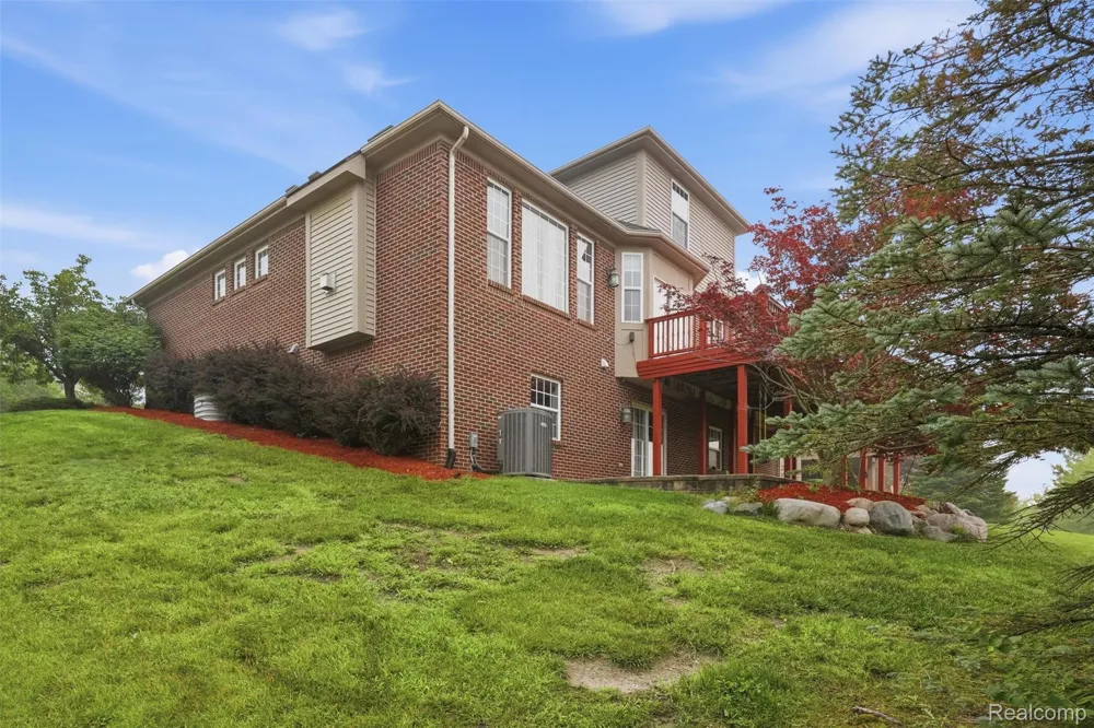 16928 Boulder Drive Northville Township, MI 48168